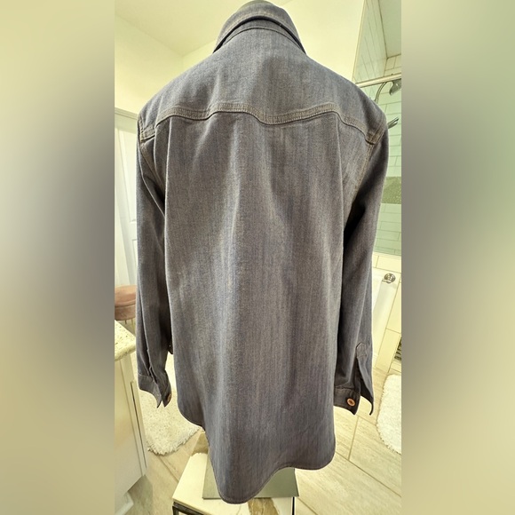 CAbi Ladies Denim Workshop Shacket - Large - Picture 3 of 11